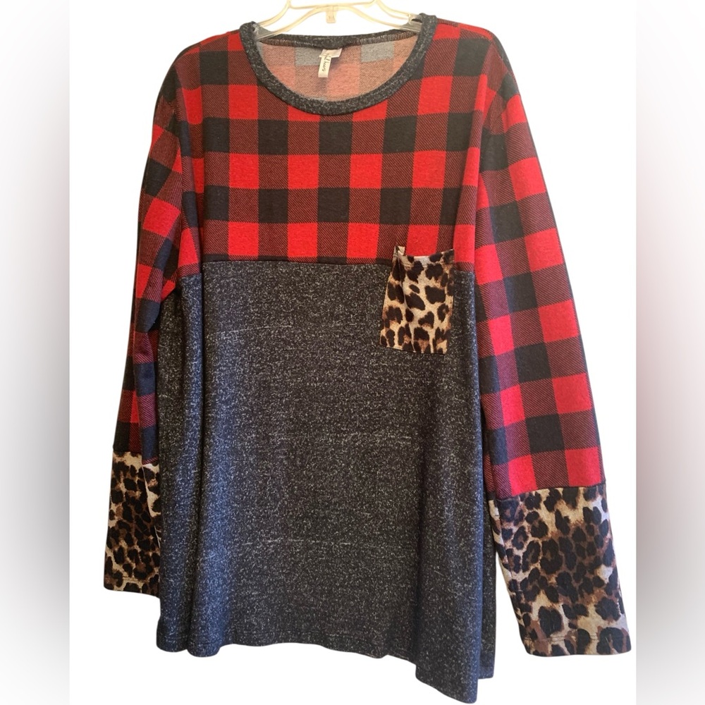 GRATEFUL HEARTS Woman’s Buffalo Plaid Leopard Print Cheetah Animal Print Top XXL